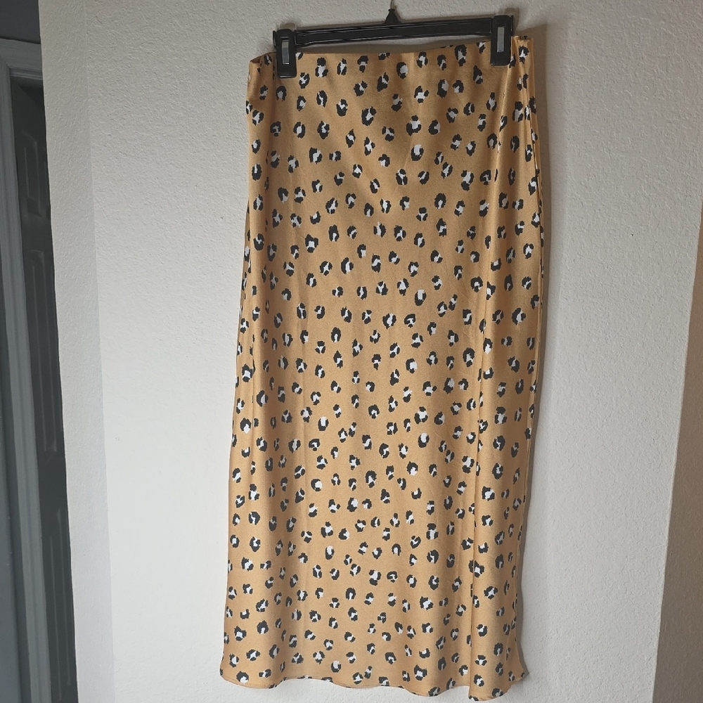 Leopard Print Midi Skirt